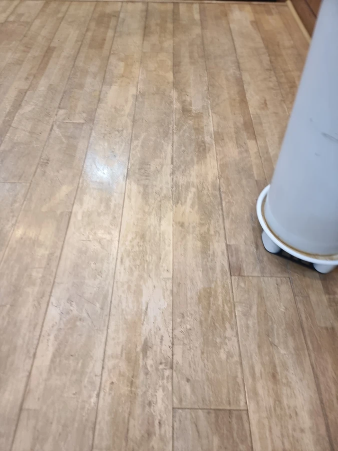 나무계단코팅 시공 사례 — 나무계단교체 관련
